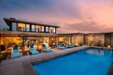 zwembad villa lounge